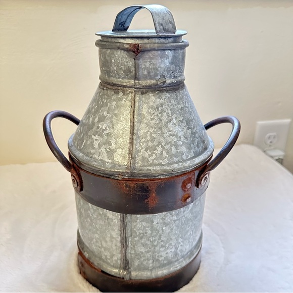 Farmhouse Rustic Metal Galvanized Decorative Milk Can - Picture 4 of 15